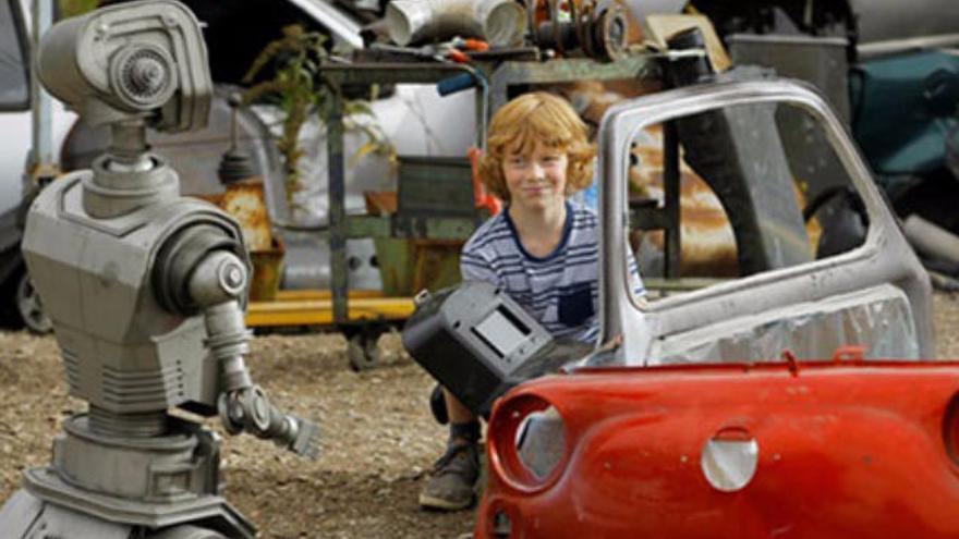Dibujos animados para la amistad  aventurera entre un niño y robot