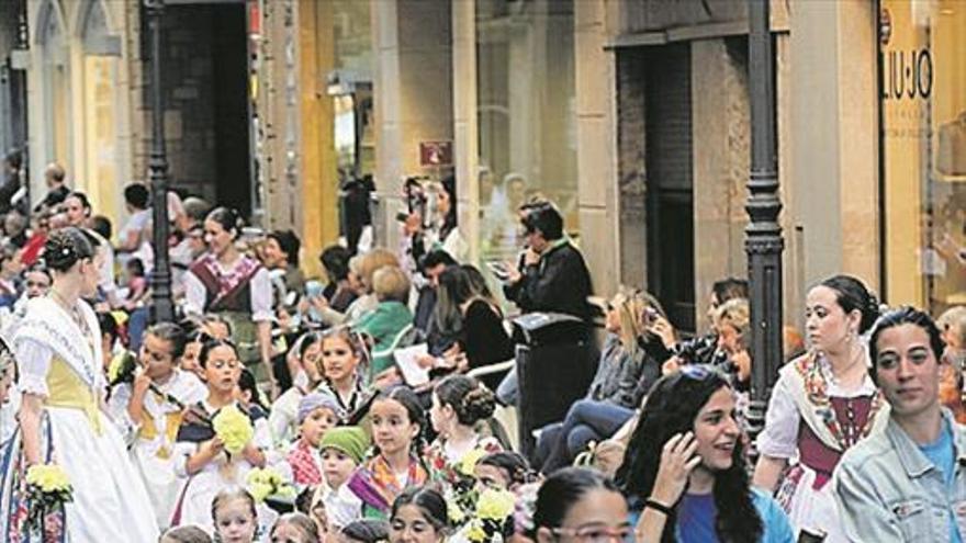 Fervor con olor a flores por el patrón, Sant Pasqual