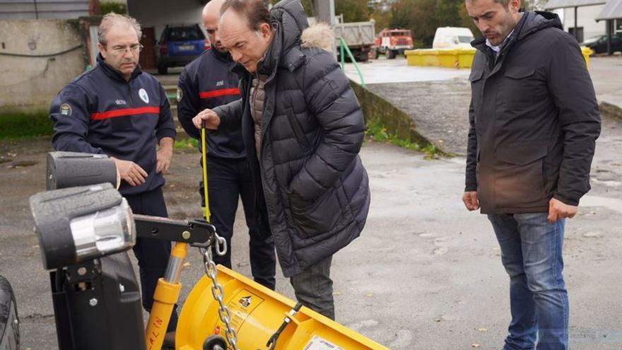 Lalín recibe una cuchilla quitanieves