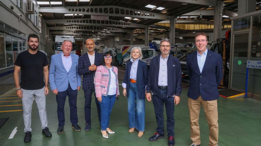 Visita institucional de la Consellería de Economía a Automoción La Junquera.