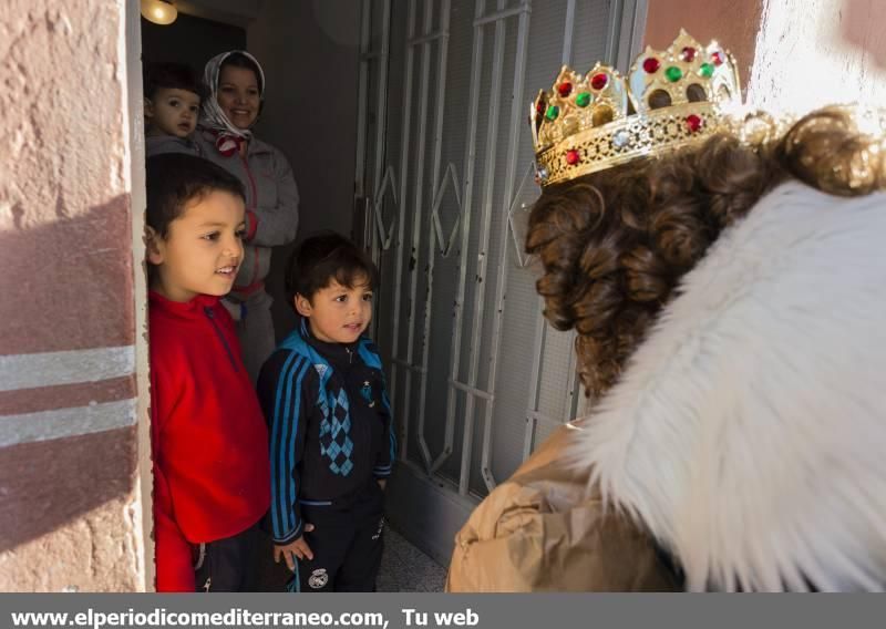 Los Reyes Magos reparten regalos en la provincia