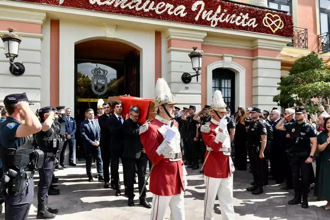 Murcia despide a José Ballesta: las imágenes del funeral y el cortejo fúnebre