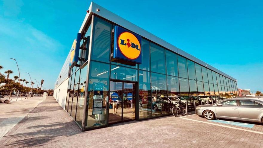 Mañana se esperan colas kilométricas en Lidl para hacerse con al plancha de pelo más barata del mercado: disponible por solo 17,99 euros