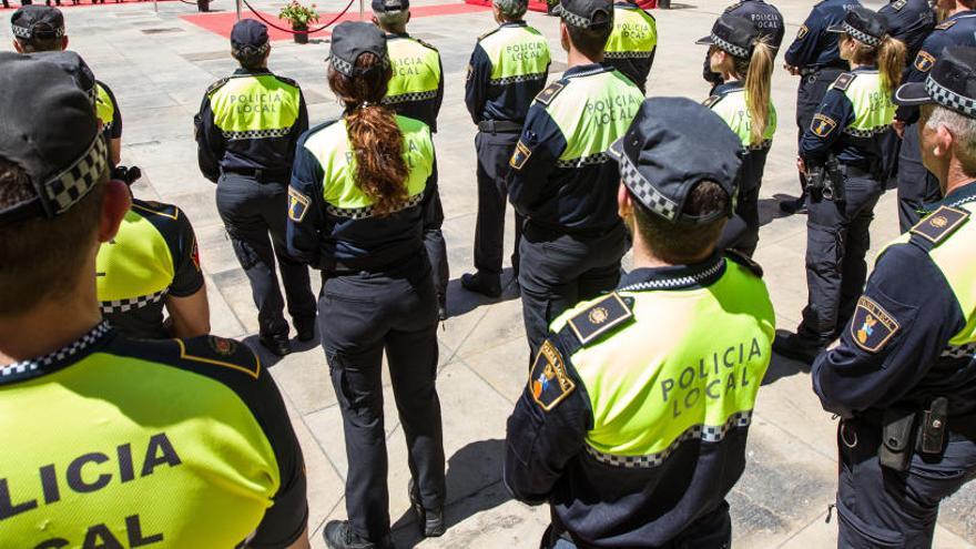 Policías locales y agentes de movilidad tendrán el mismo seguro que los bomberos