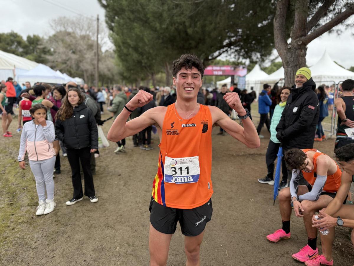 Xavi Cabanilles campeón de España sub18 de cross