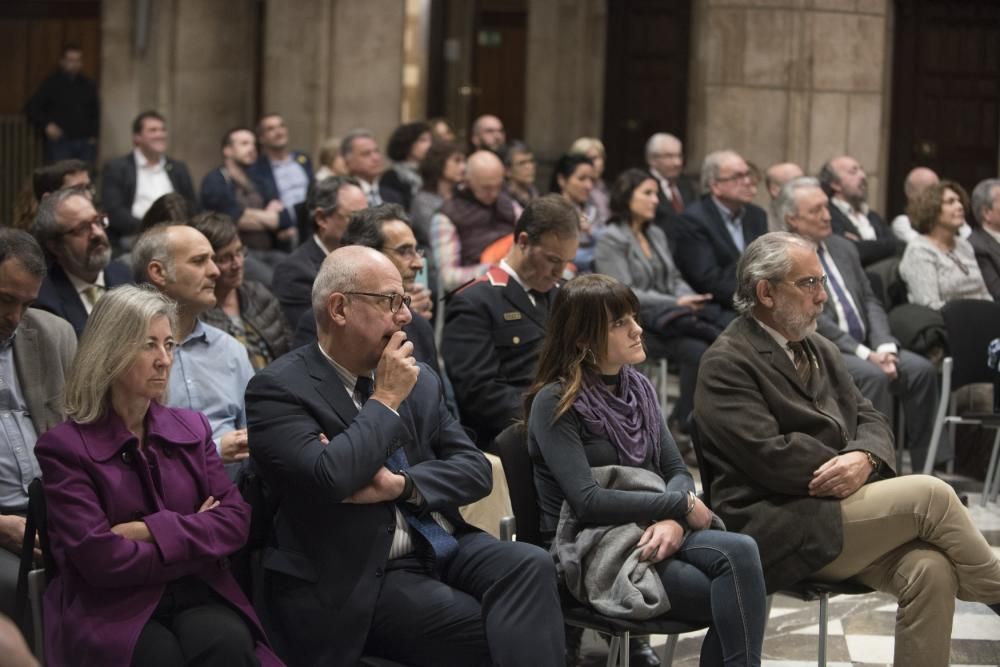 Solemnitat i orgull manresà en l'acte a Palau per