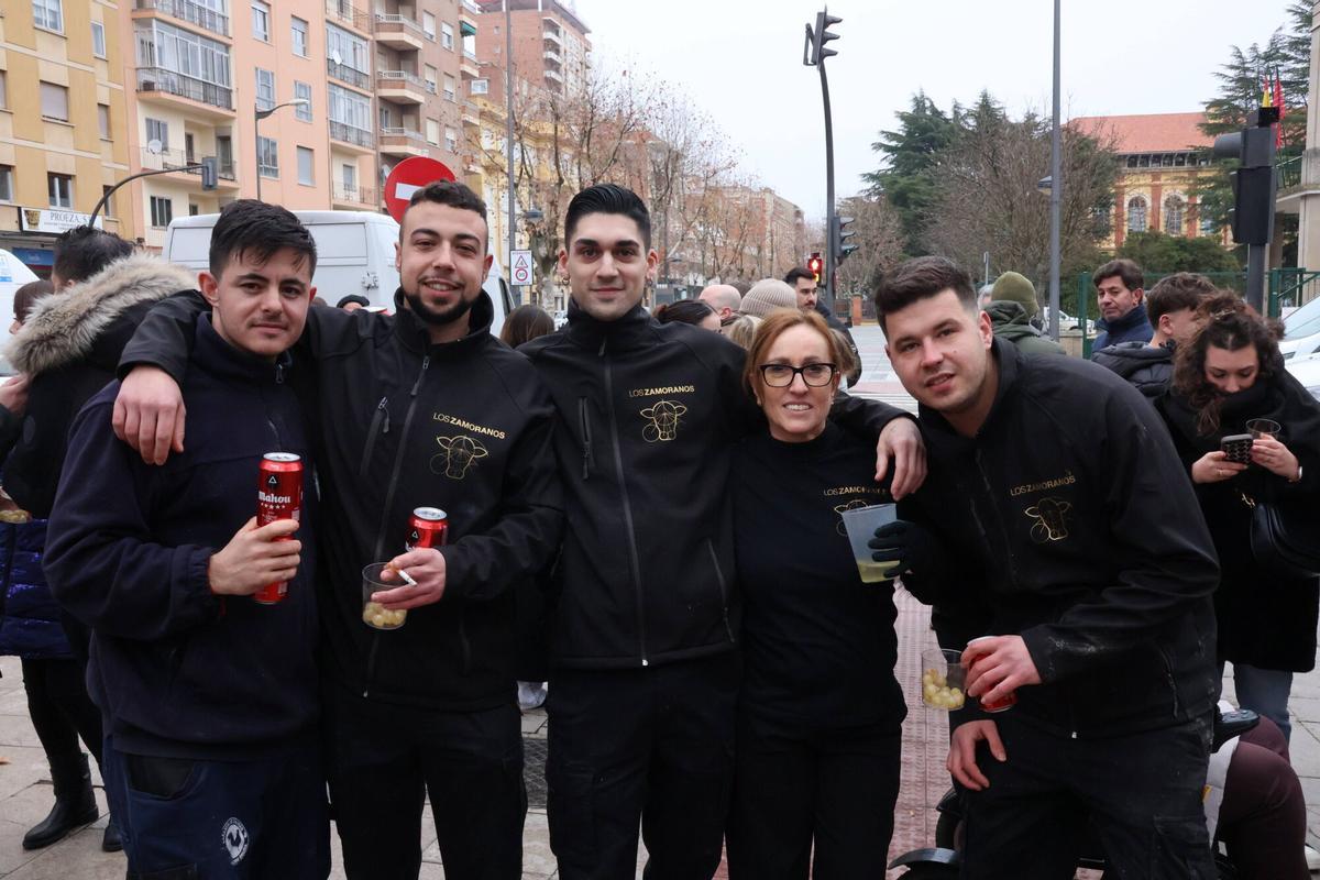 Celebración de las campanadas en el Mercado de Abastos de Zamora.