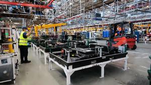 La indústria modera el repunt de la seva facturació al 13,2% al març