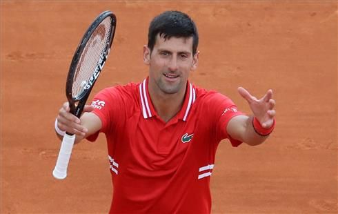 Djokovic celebra su debut victorioso.