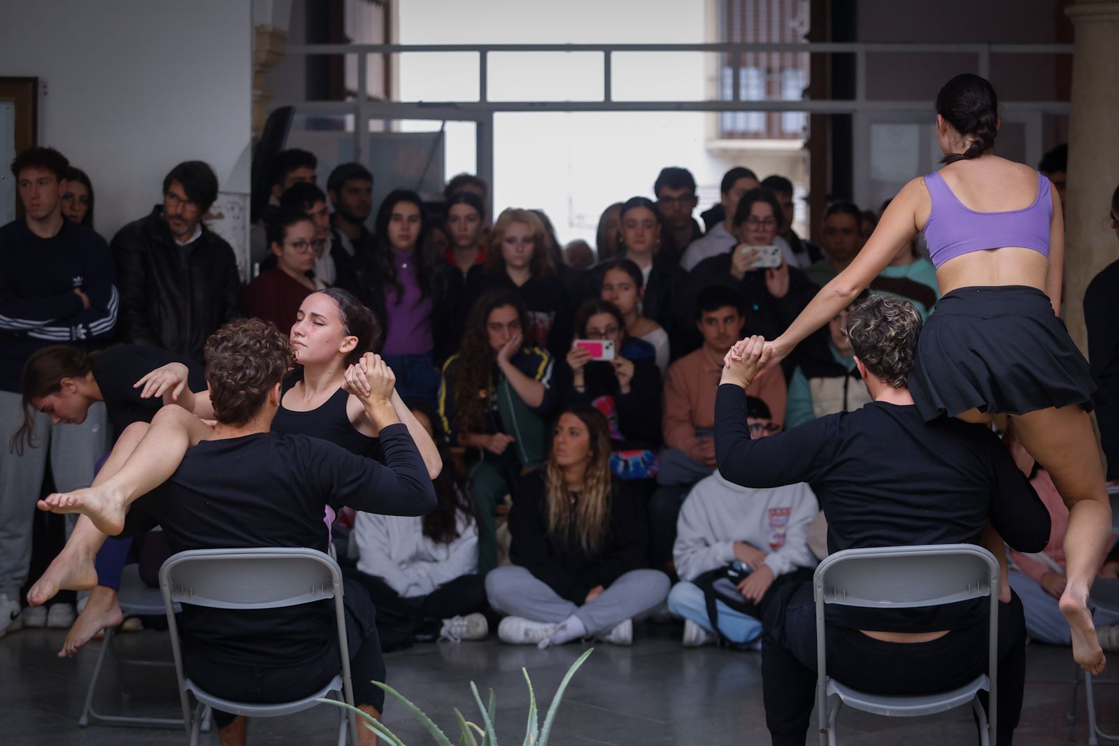 La ESAD celebra con una performance el 25N