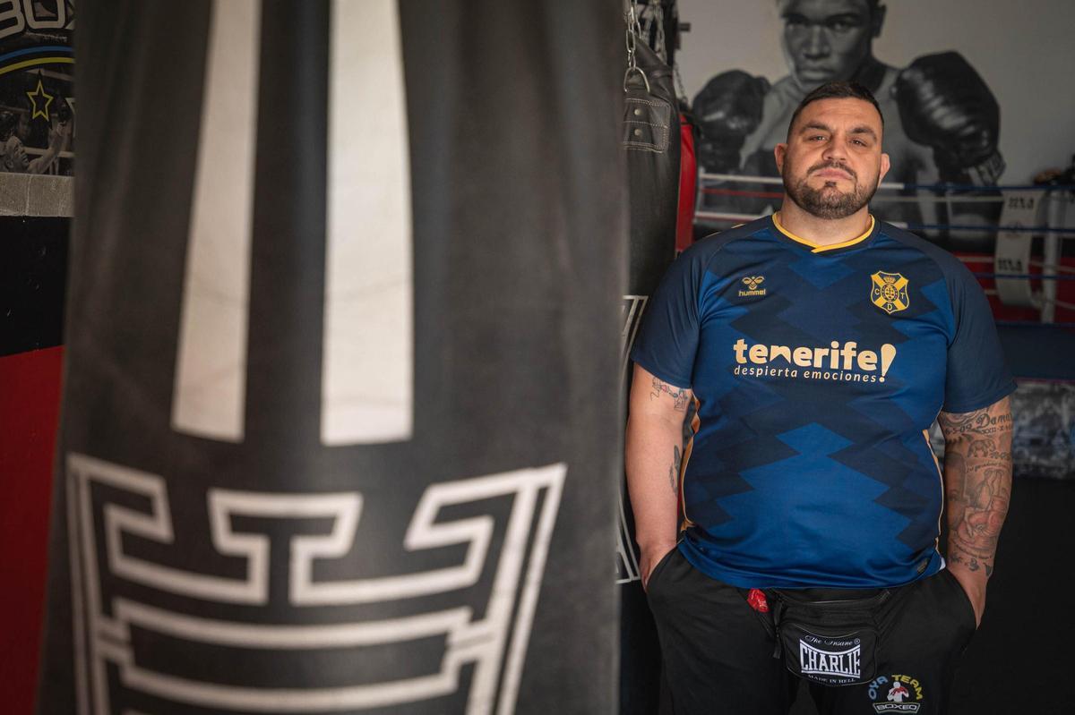 Yeray Silvera, campeón de boxeo y monitor de gimnasio