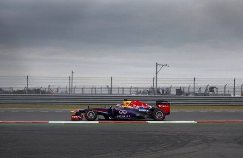 Vettel afianza su liderato en el Mundial