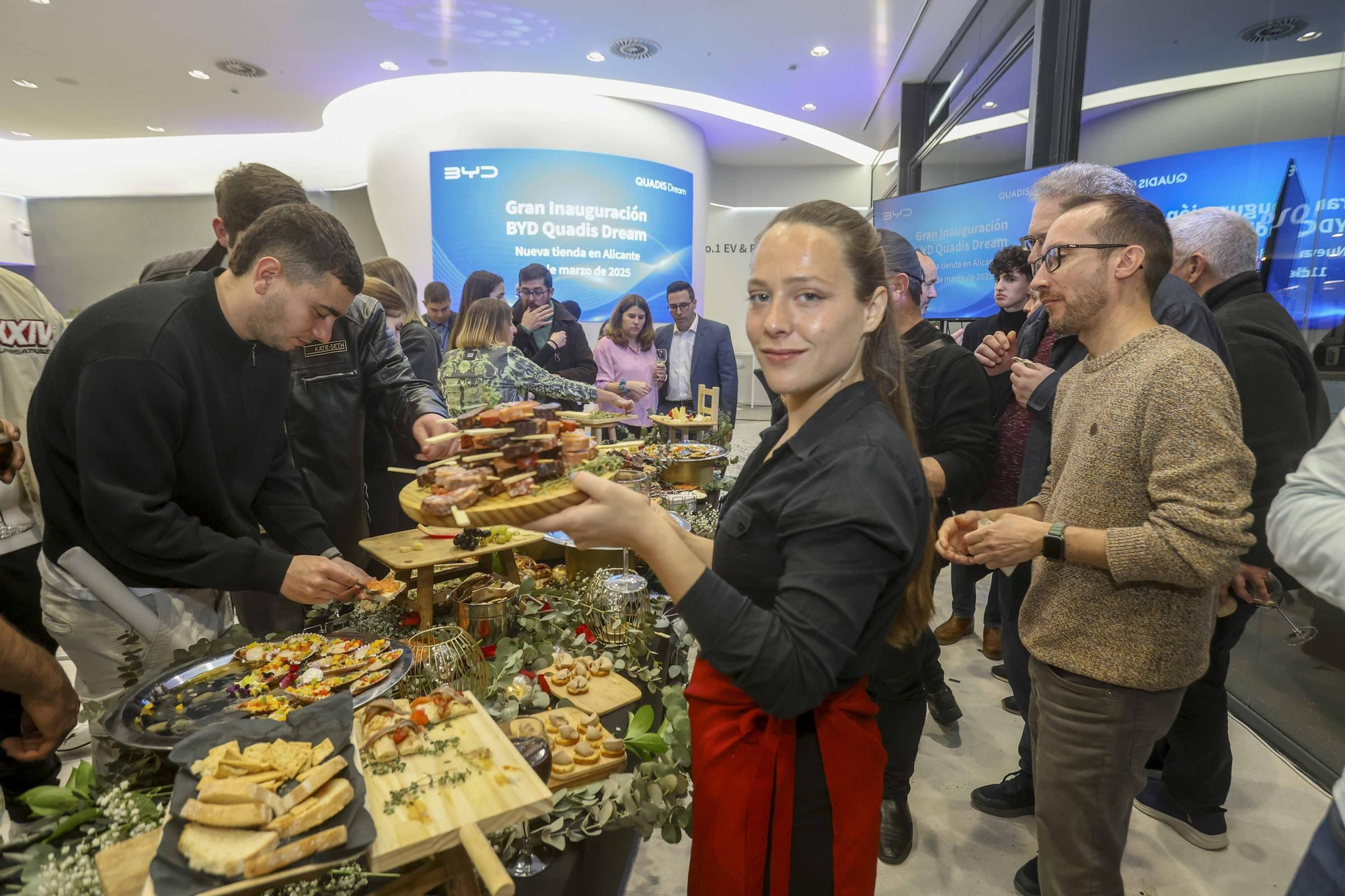 QUADIS Dream inaugura el primer centro BYD en Alicante.