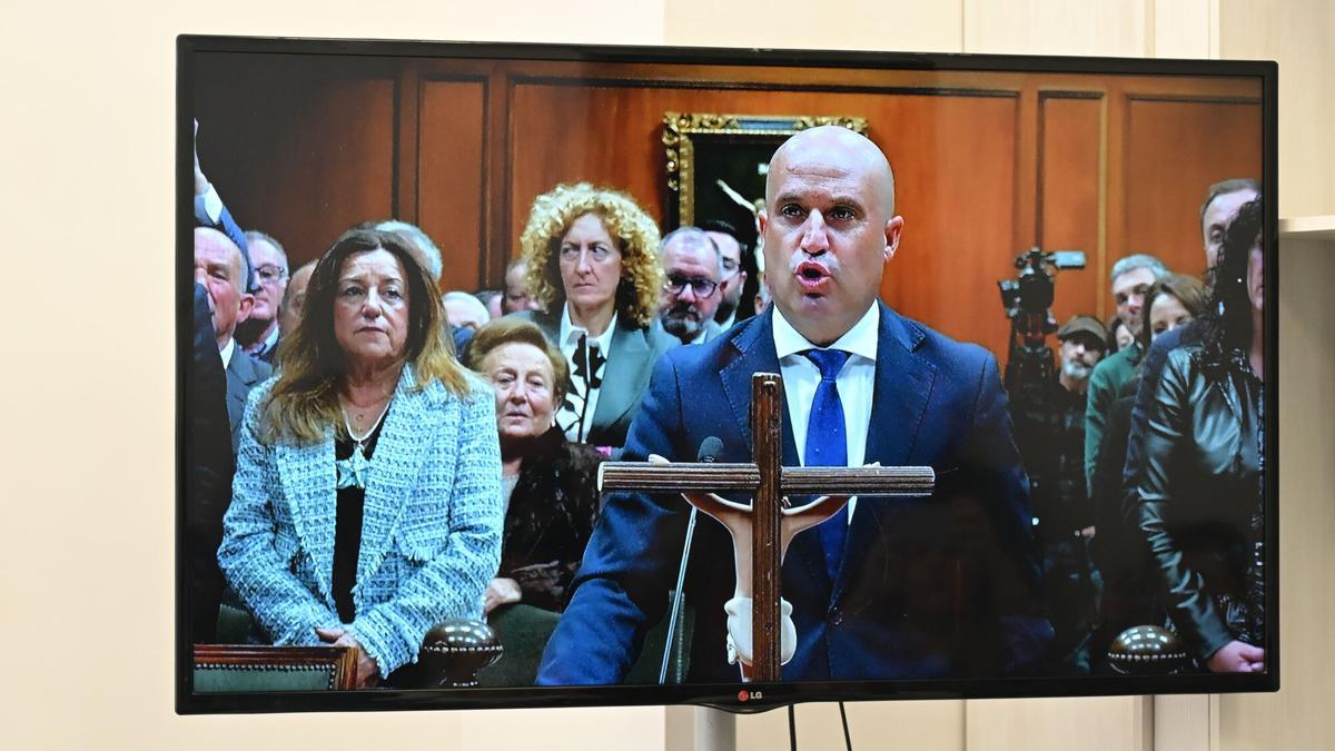 El nuevo presidente de Diputación en su toma de posesión