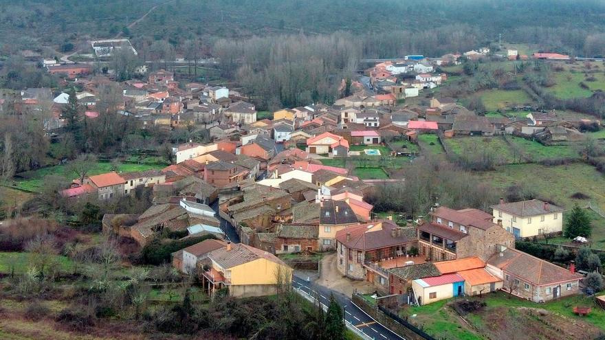 Vistas de arriba del pueblo de Sejas de Aliste