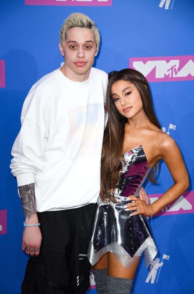 Ariana Grande y Pete Davidson