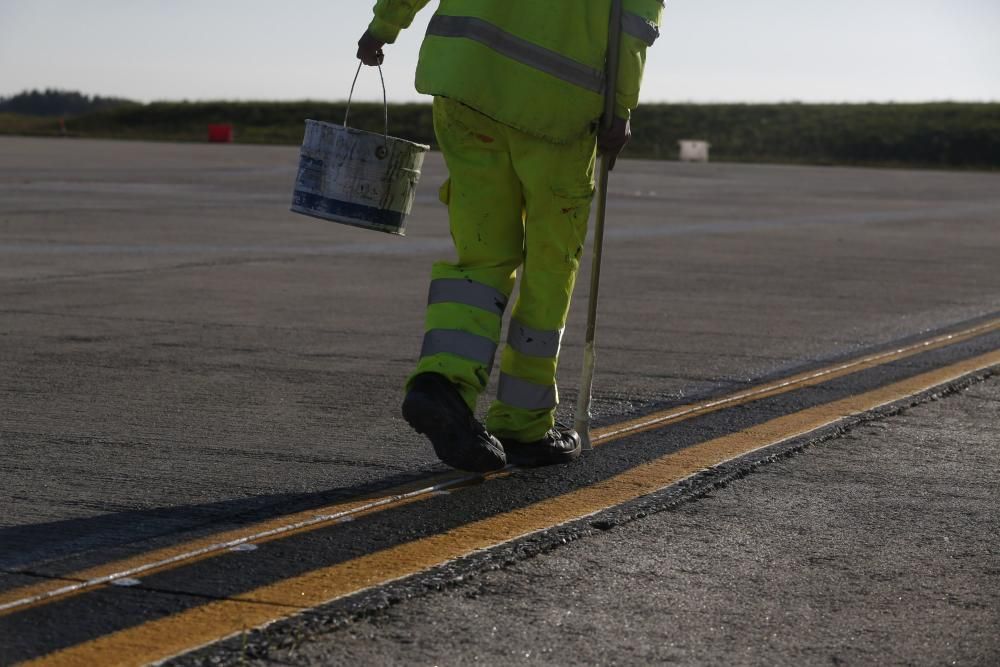 El Aeropuerto de Asturias moderniza su dispositivo antiniebla