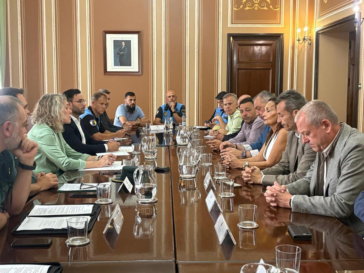 Un momento de la reunión entre los ayunamientos del Norte y la Subdelegación del Gobierno.