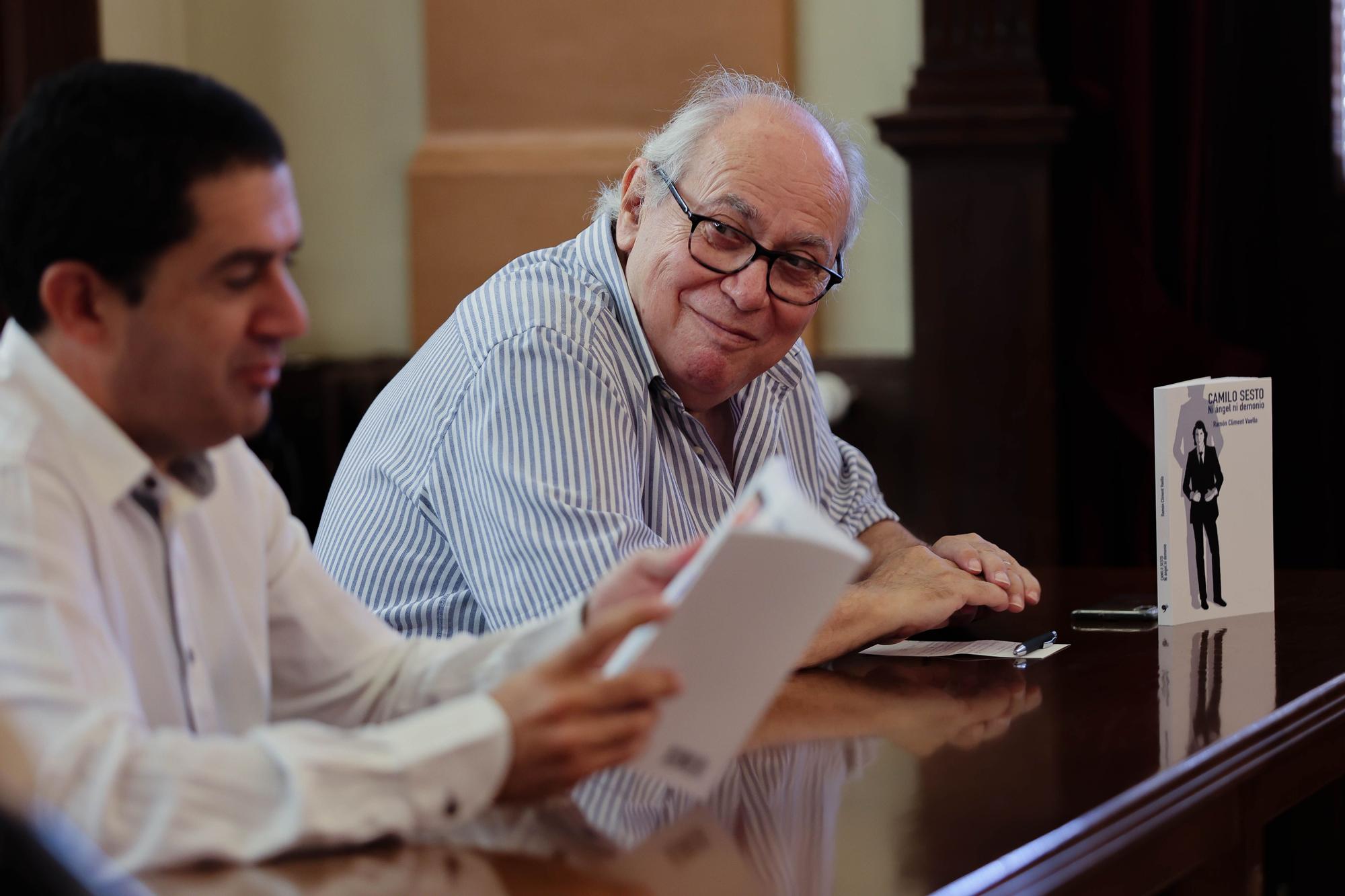 Camilo Sesto, la persona y el personaje a través de un libro