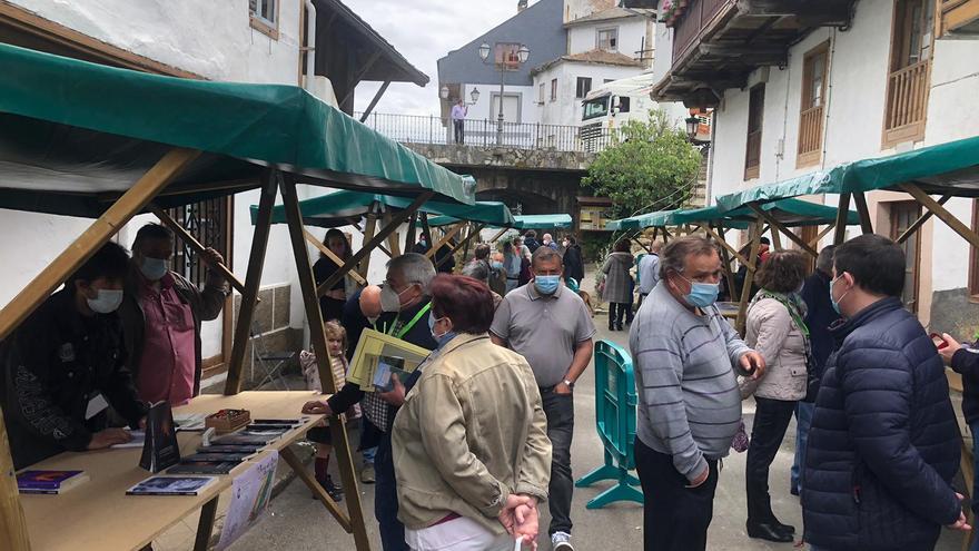 Navelgas, en Tineo, celebra en mayo la Feria del Libro en el Mundo Rural