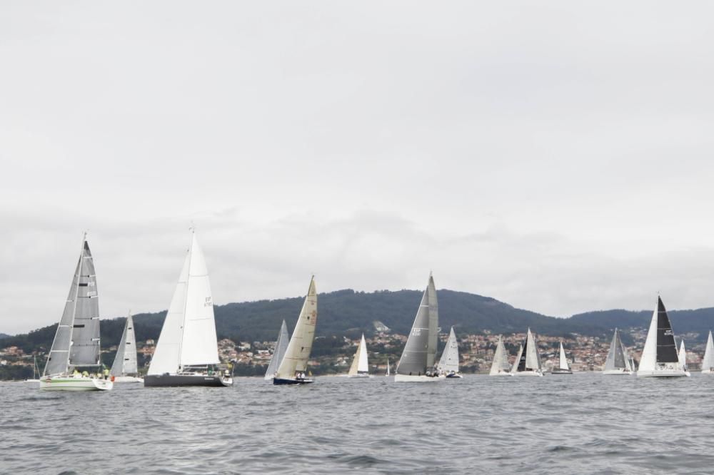 Las imágenes de la salida de la regata Rías Baixas