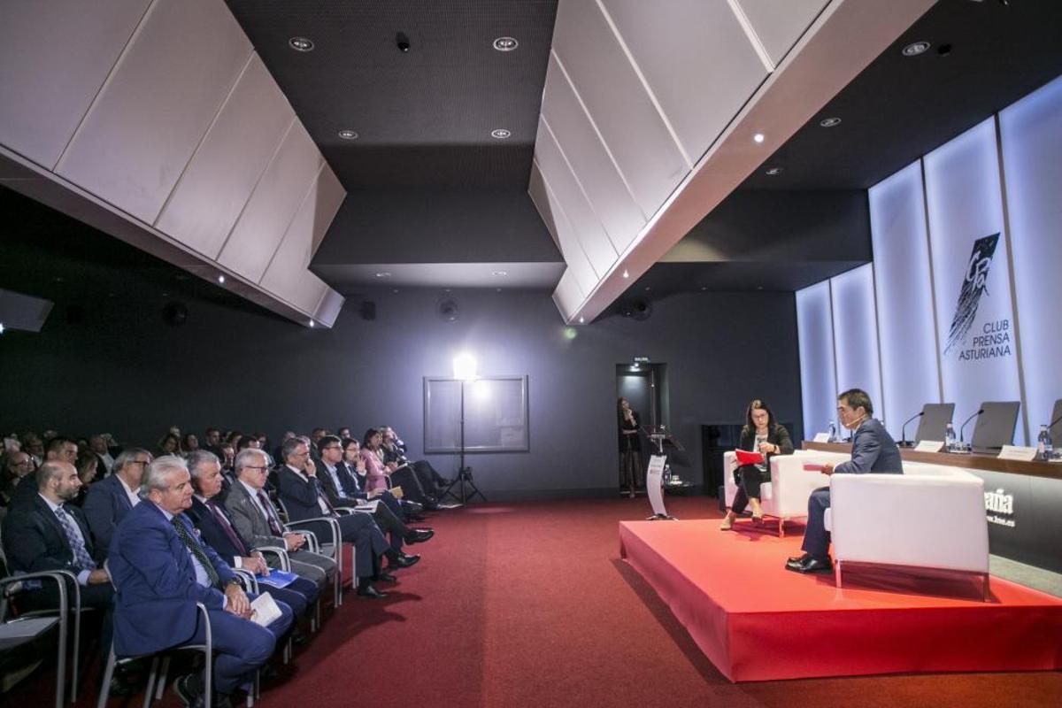 Foro "China, una oportunidad para Occidente" en el Club Prensa Asturiana de LA NUEVA ESPAÑA