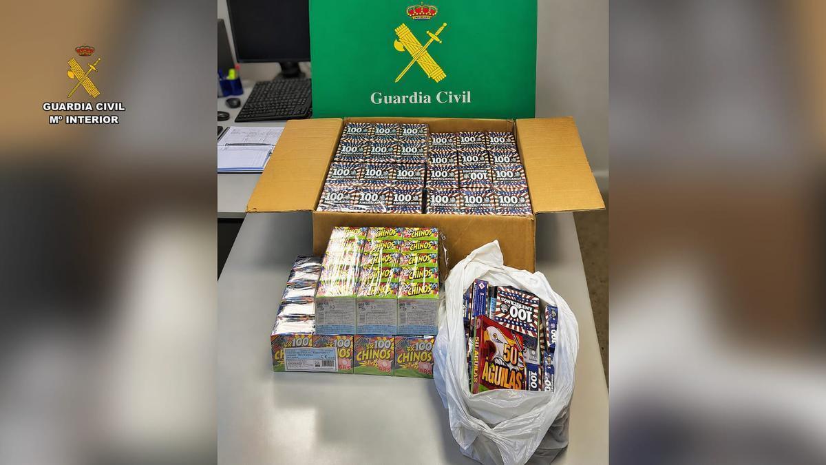 Material pirotécnico intervenido por la Guardia Civil