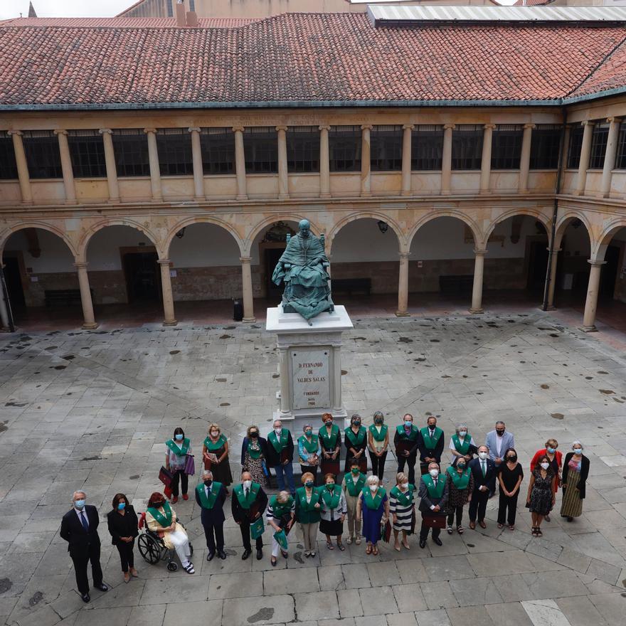 Alumnos graduados del PUMUO