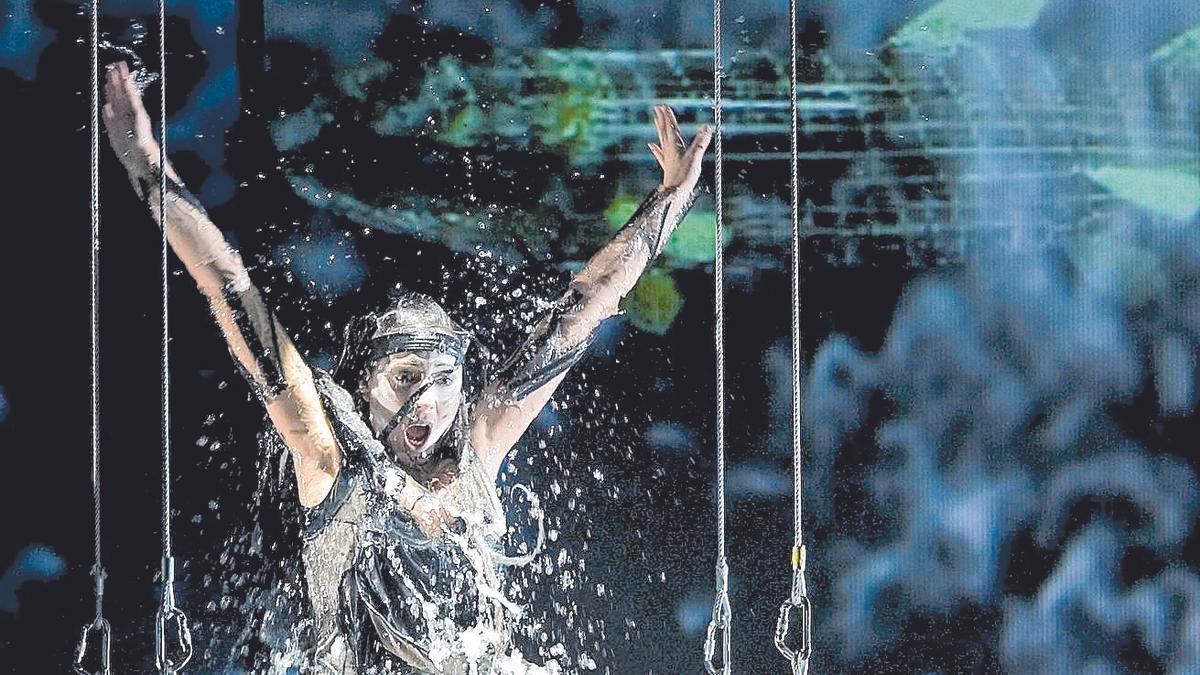 Representació de 'Gotterdam merung' en el Palau de les Arts de València
