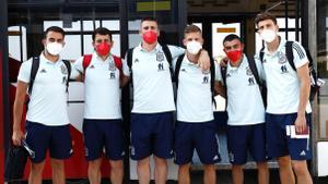 Eric García, Oyarzabal, Simón, Dani Olmo, Pedri y Pau Torres en Las Rozas, antes de viajar hacia Tokio para los Juegos Olímpicos.