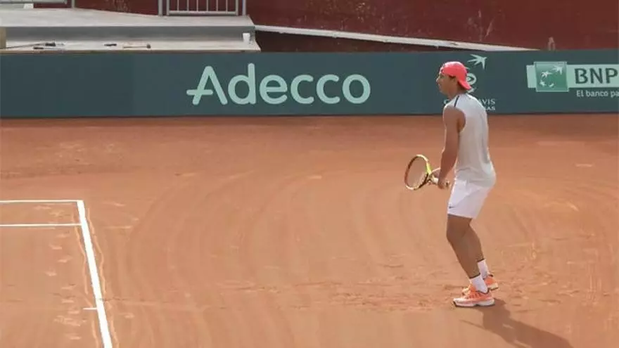 Nadal entrenó en la plaza de toros de Valencia