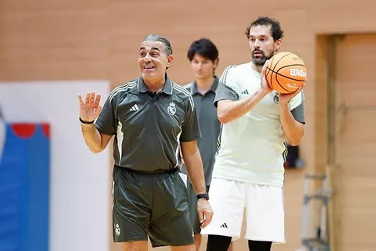El técnico italiano cogió los mandos del Madrid y ya se mostró muy activo el primer día