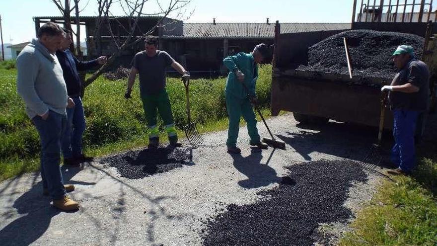 Manuel Cuiña y Klaus Brey visitaron las obras de Escuadro.