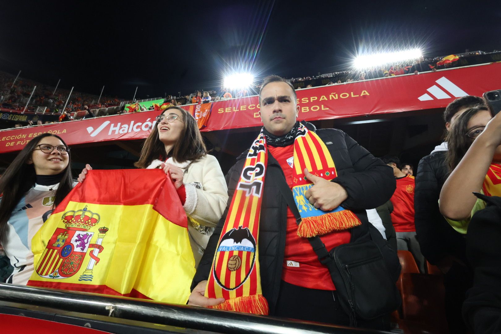 España - Países Bajos: Búscate en la grada de Mestalla