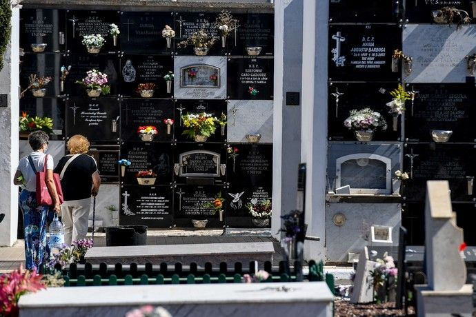 31 de octubre en el cementerio de San Lázaro