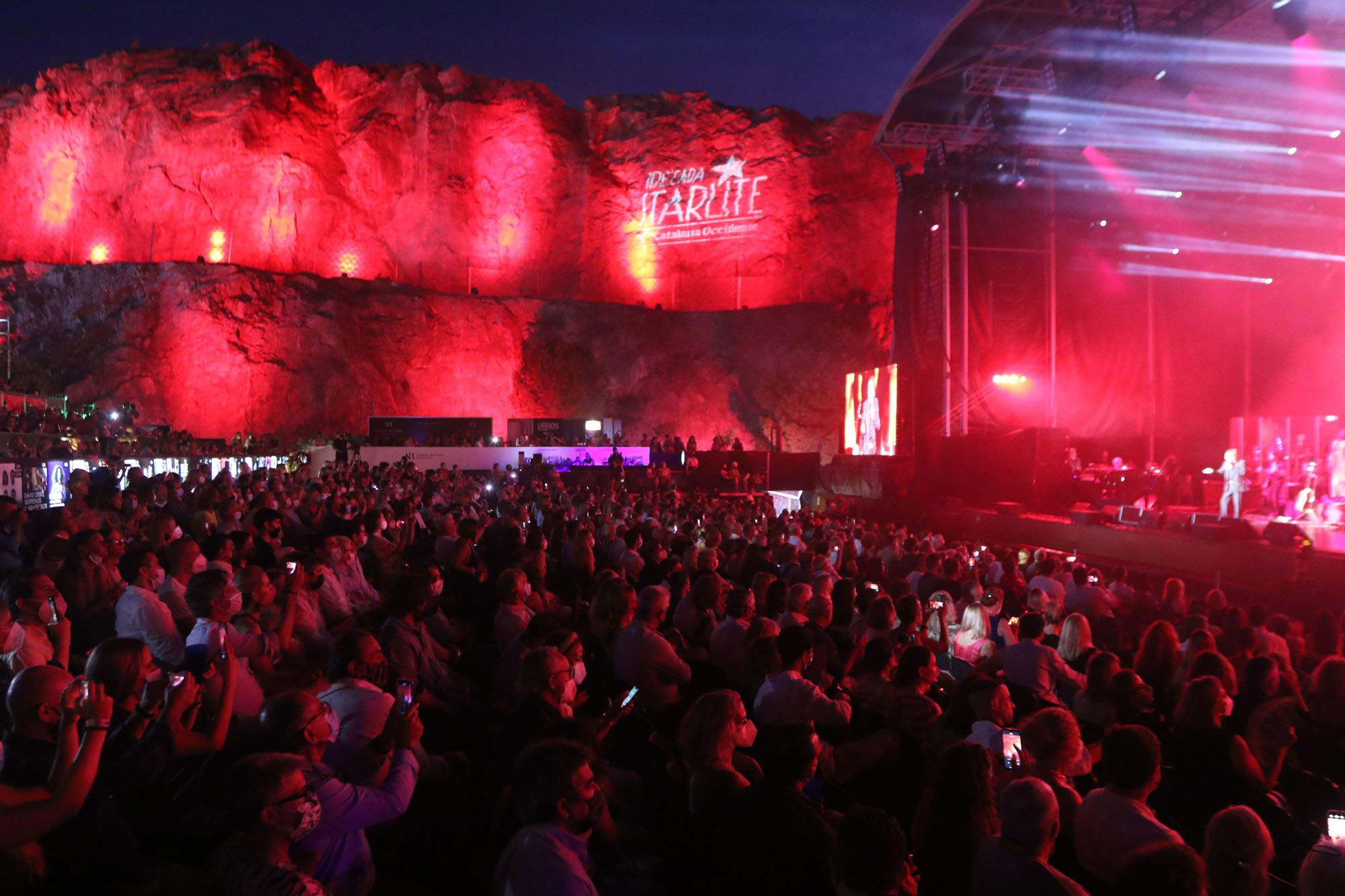 Las imágenes del segundo concierto de Raphael en el Starlite Festival de Marbella de 2021.