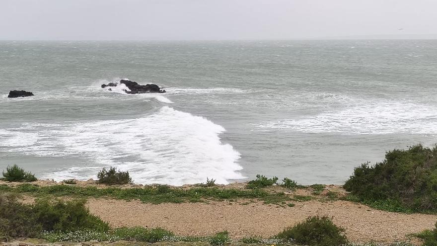 Tabarca se queda sin luz ni agua por el temporal