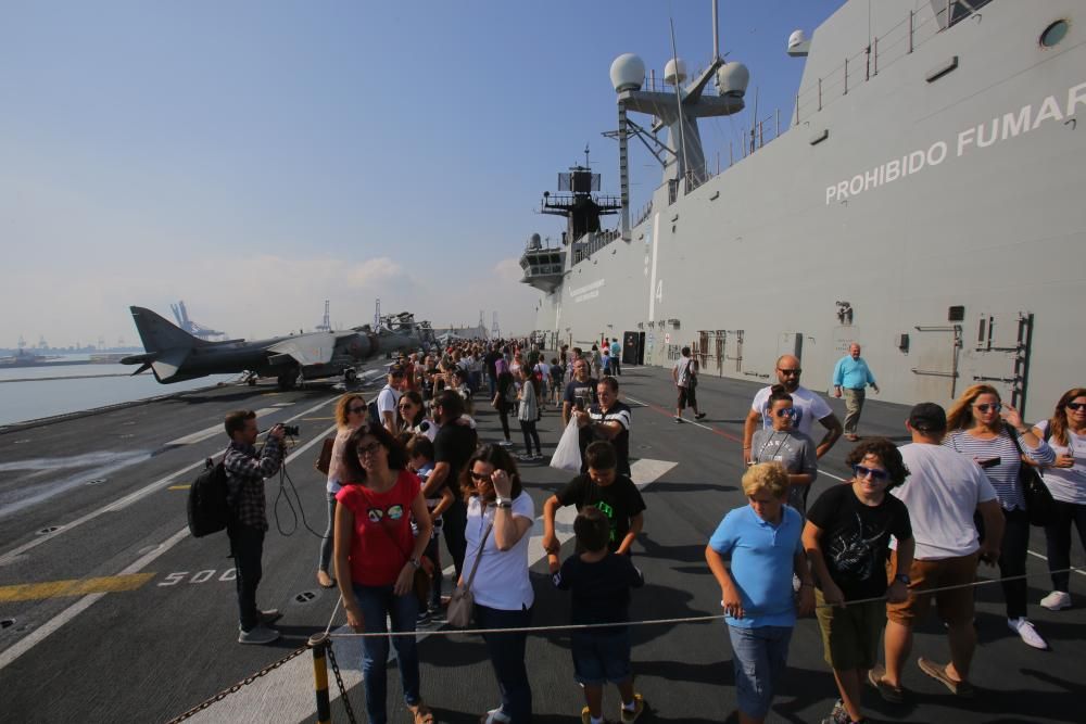 Visita al portaaeronaves Juan Carlos I