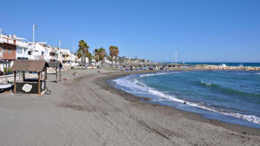 Bañistas a la caza del hachís