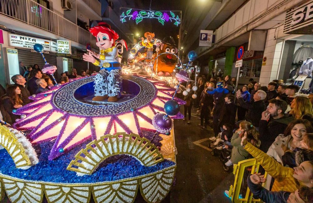 Así fue la cabalgata de Reyes en Benidorm