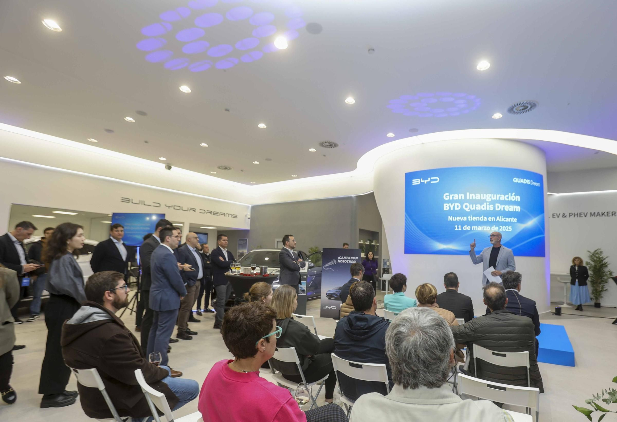 QUADIS Dream inaugura el primer centro BYD en Alicante.