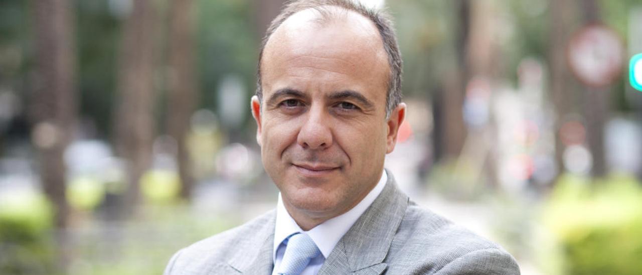 Javier Ortiz, el abogado valenciano que quiere exprimir el giro europeísta de Georgia