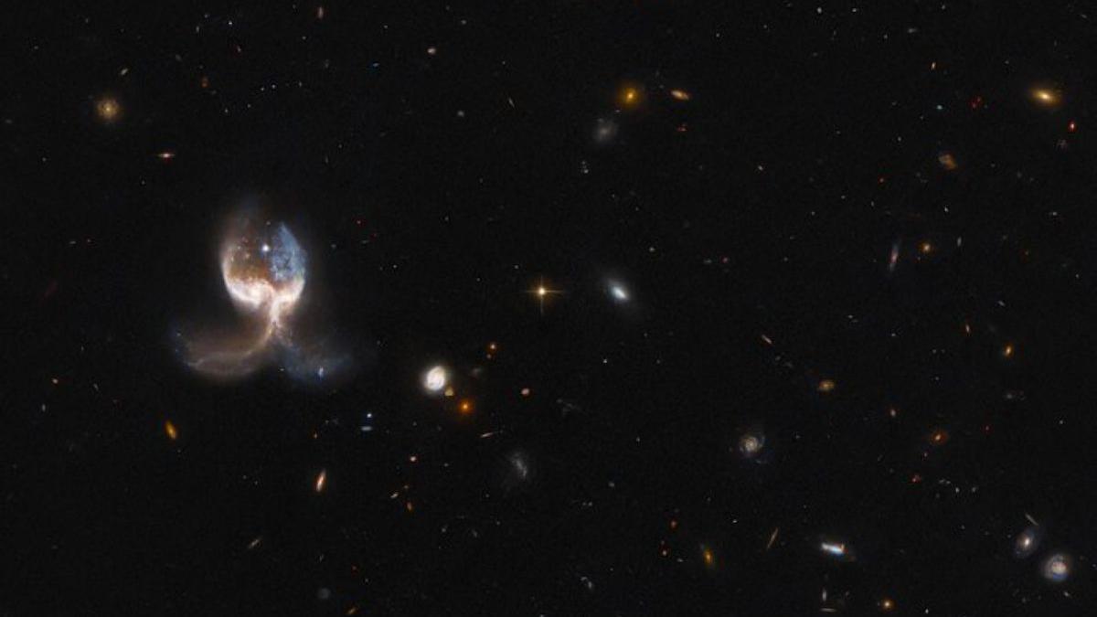 El “ángel” galáctico es en realidad una fusión de galaxias.