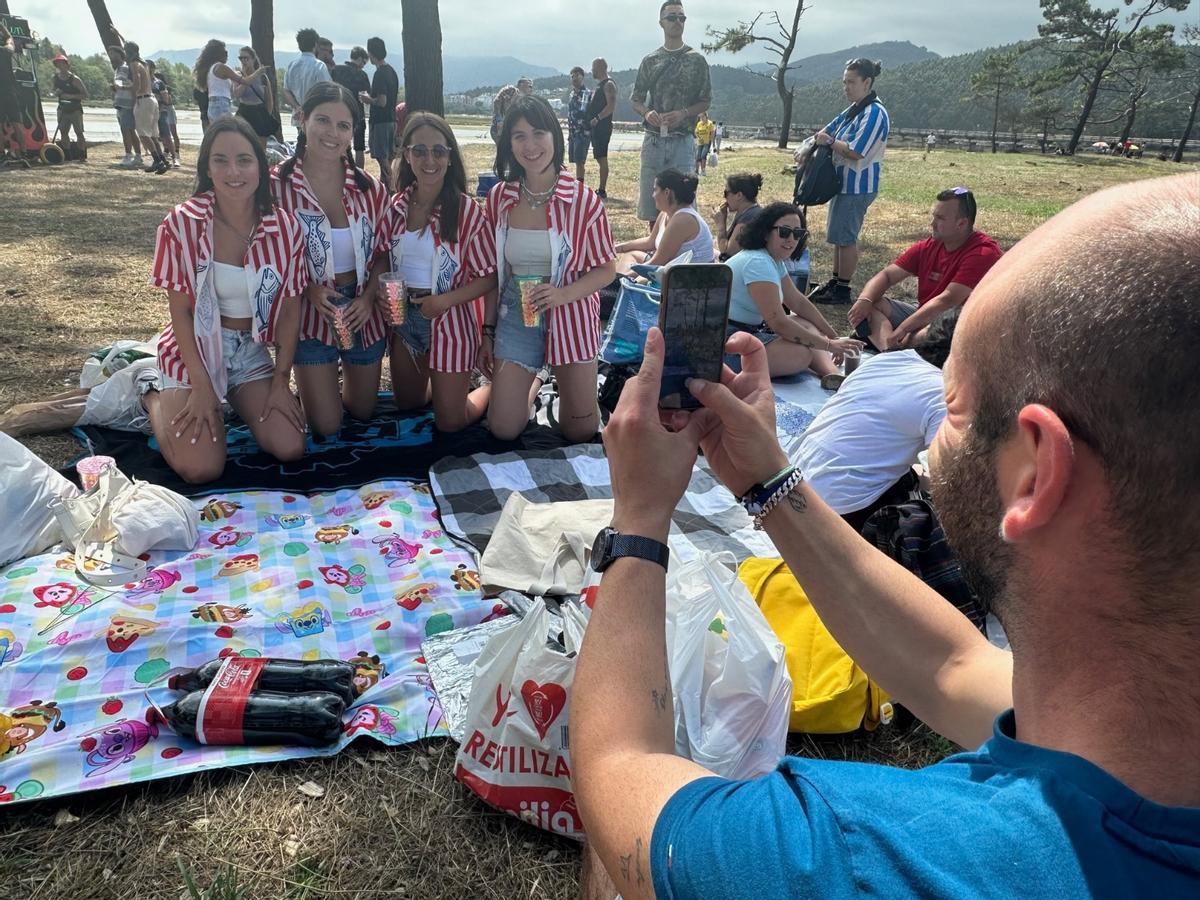 En imágenes: la jira de Navia despide las fiestas de Nuestra Señora de la Barca y San Roque En imágenes: la jira de Navia despide las fiestas de Nuestra Señora de la Barca y San Roque