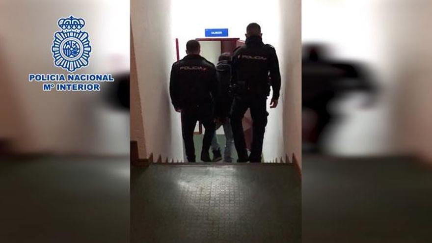 Detenido por esconder más de cinco kilos de heroína en juguetes infantiles