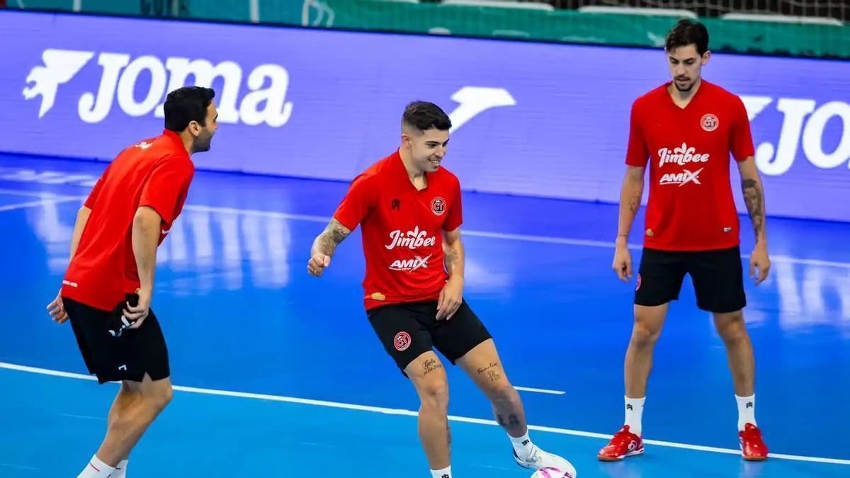Entrenamiento del Jimbee Cartagena en Cáceres antes de la Copa del Rey