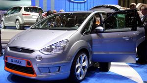 Ford deixarà de produir els models S-Max i Galaxy a la planta valenciana d’Almussafes a l’abril