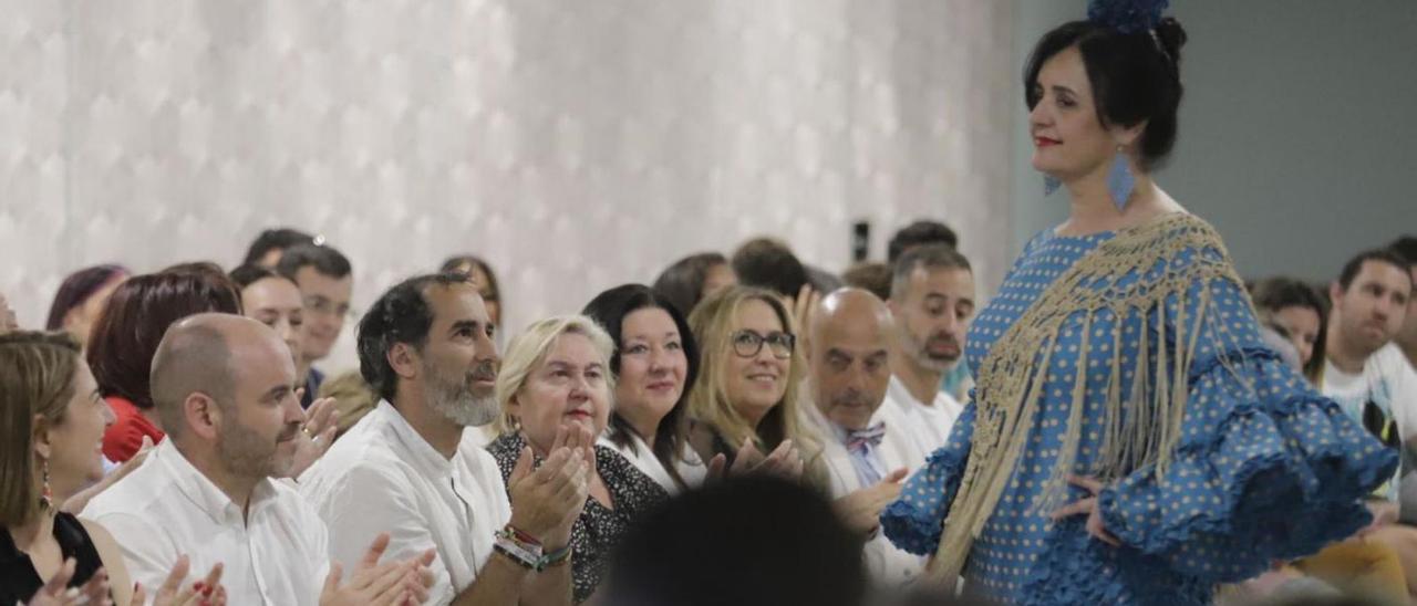 Candidatos y concejales, en la pasarela de moda organizada por Autismo Córdoba.