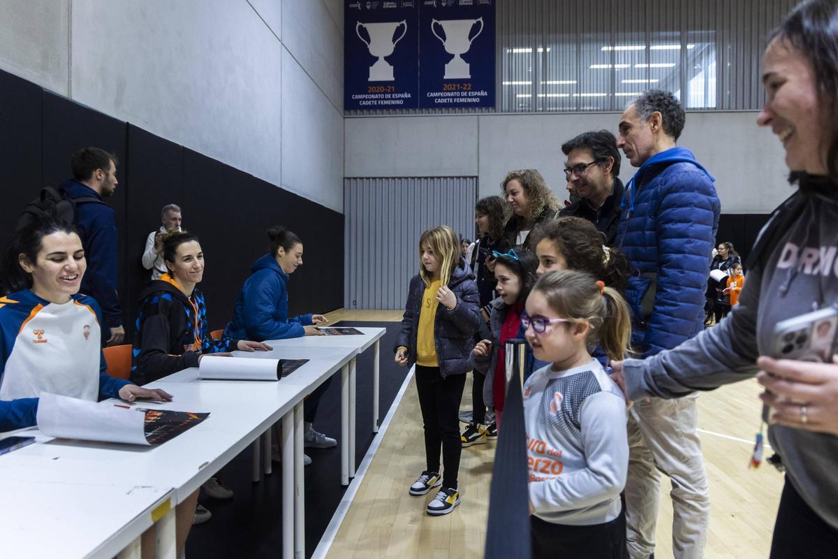 Búscate en el entrenamiento del Valencia Basket Búscate en el entrenamiento del Valencia Basket