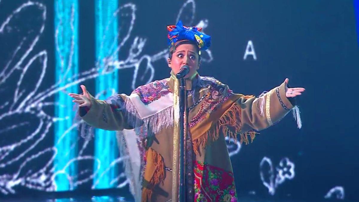 Un momento de la actuación de Manizha, representante de Rusia en Eurovisión 2021.